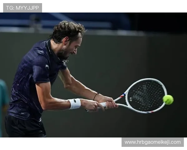 上海网球队配合风格深度对比与战术解析