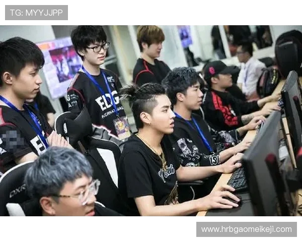 和平精英焦点分析：JDG战队在耐力赛中的表现与策略探讨