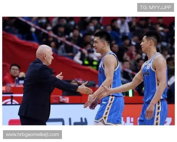 方硕在篮球赛场上的崛起与挑战解析他的成长历程与未来发展潜力