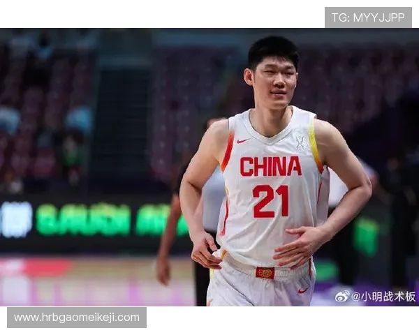 胡金秋：从青涩新星到篮球场上的耀眼巨星的成长之路与未来展望