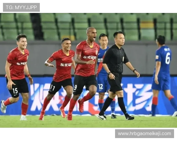 南京足球队以86分领跑全国锦标赛积分榜展现强劲实力