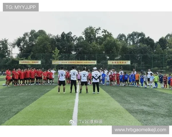 成都足球队的比赛经验揭秘：从战术到团队精神的全景分析