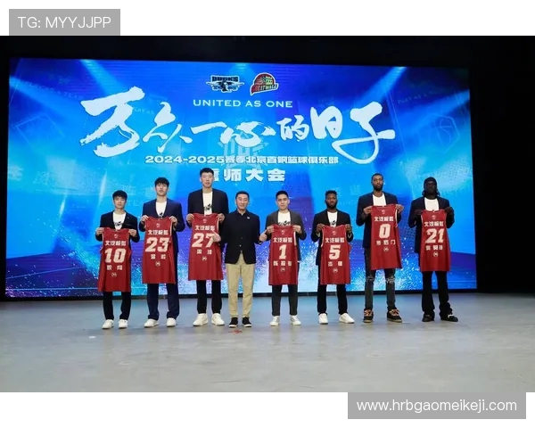 李伟专访：从青涩少年到篮球传奇的成长之路回顾